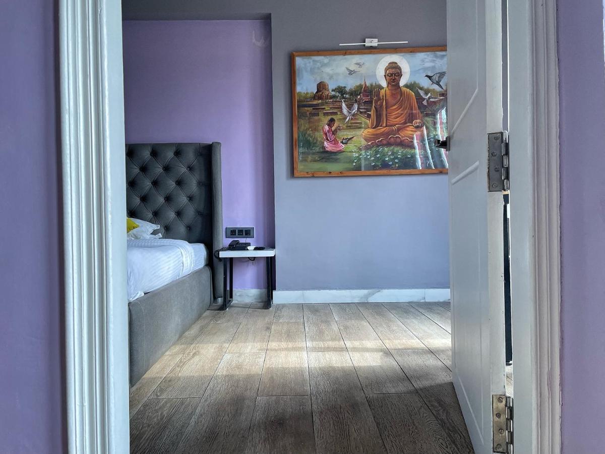 Via Varanasi-A Boutique Hotel Экстерьер фото