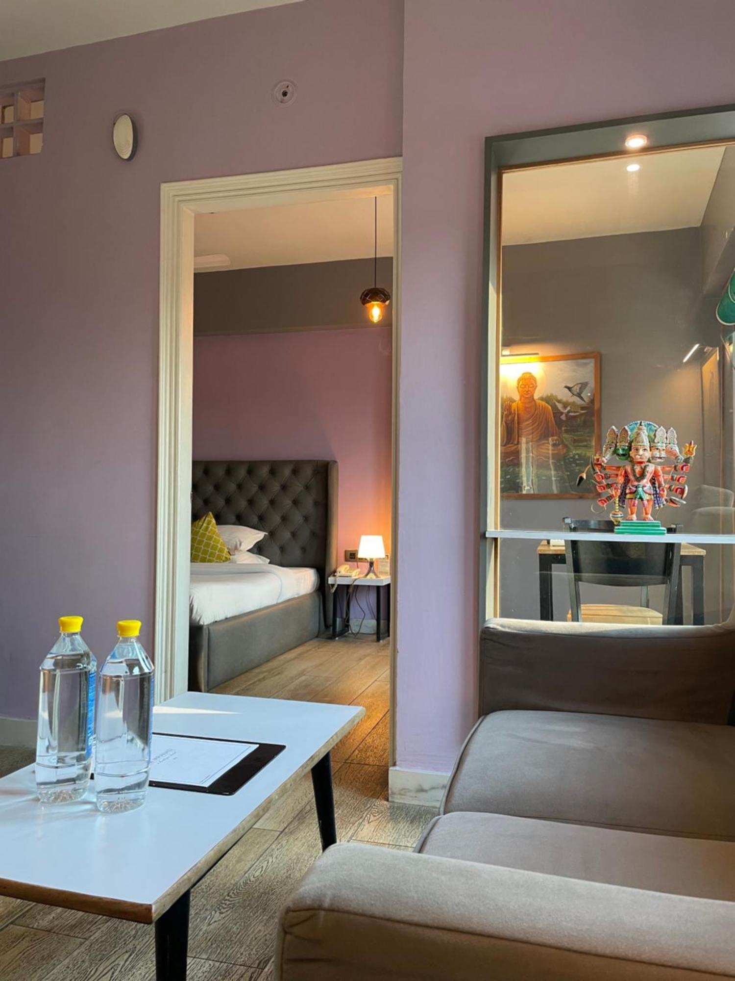 Via Varanasi-A Boutique Hotel Экстерьер фото