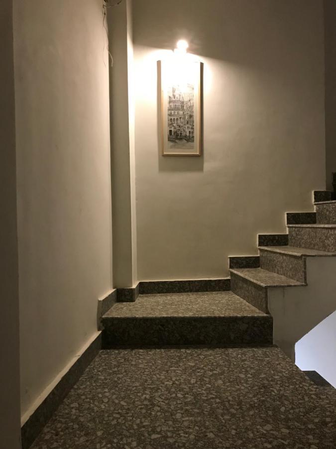 Via Varanasi-A Boutique Hotel Экстерьер фото